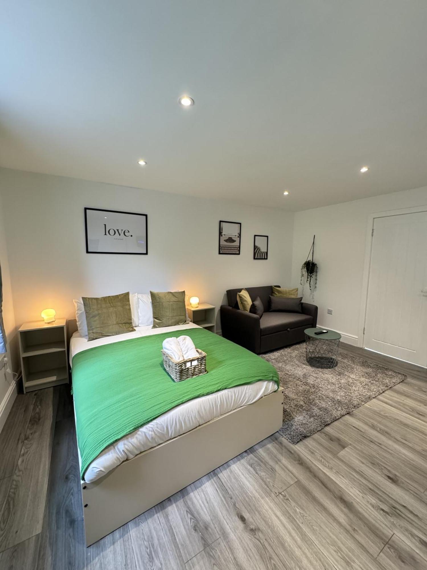 En-Suite Bedroom For Up To 4! Sofa Bed - Near Stratford Londres Exterior foto