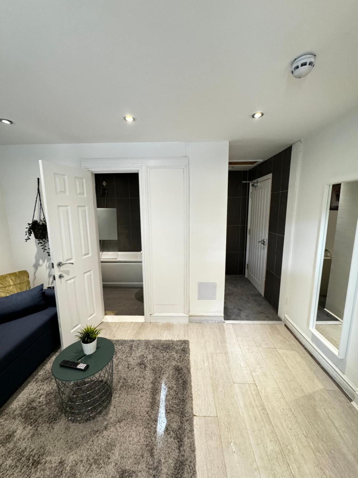En-Suite Bedroom For Up To 4! Sofa Bed - Near Stratford Londres Exterior foto