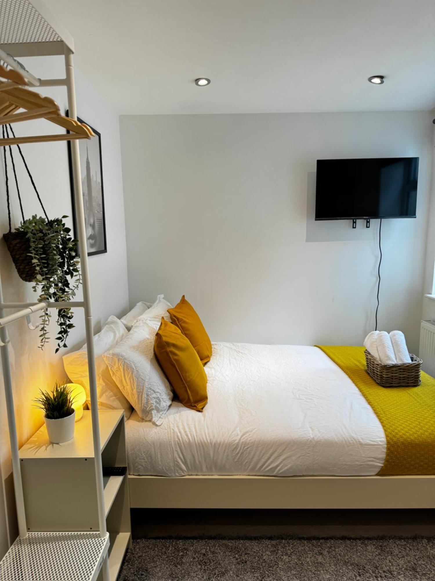 En-Suite Bedroom For Up To 4! Sofa Bed - Near Stratford Londres Exterior foto
