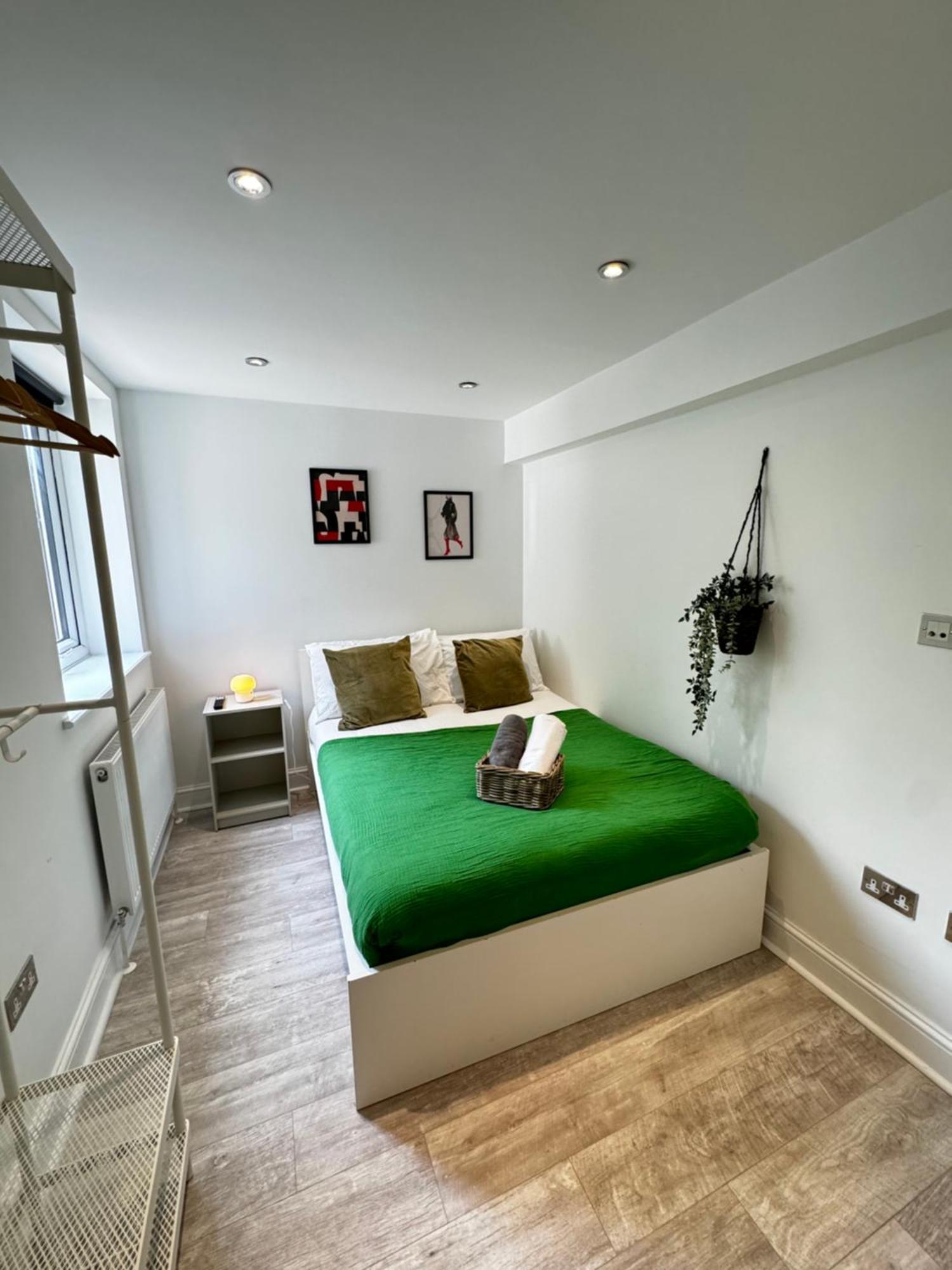 En-Suite Bedroom For Up To 4! Sofa Bed - Near Stratford Londres Exterior foto