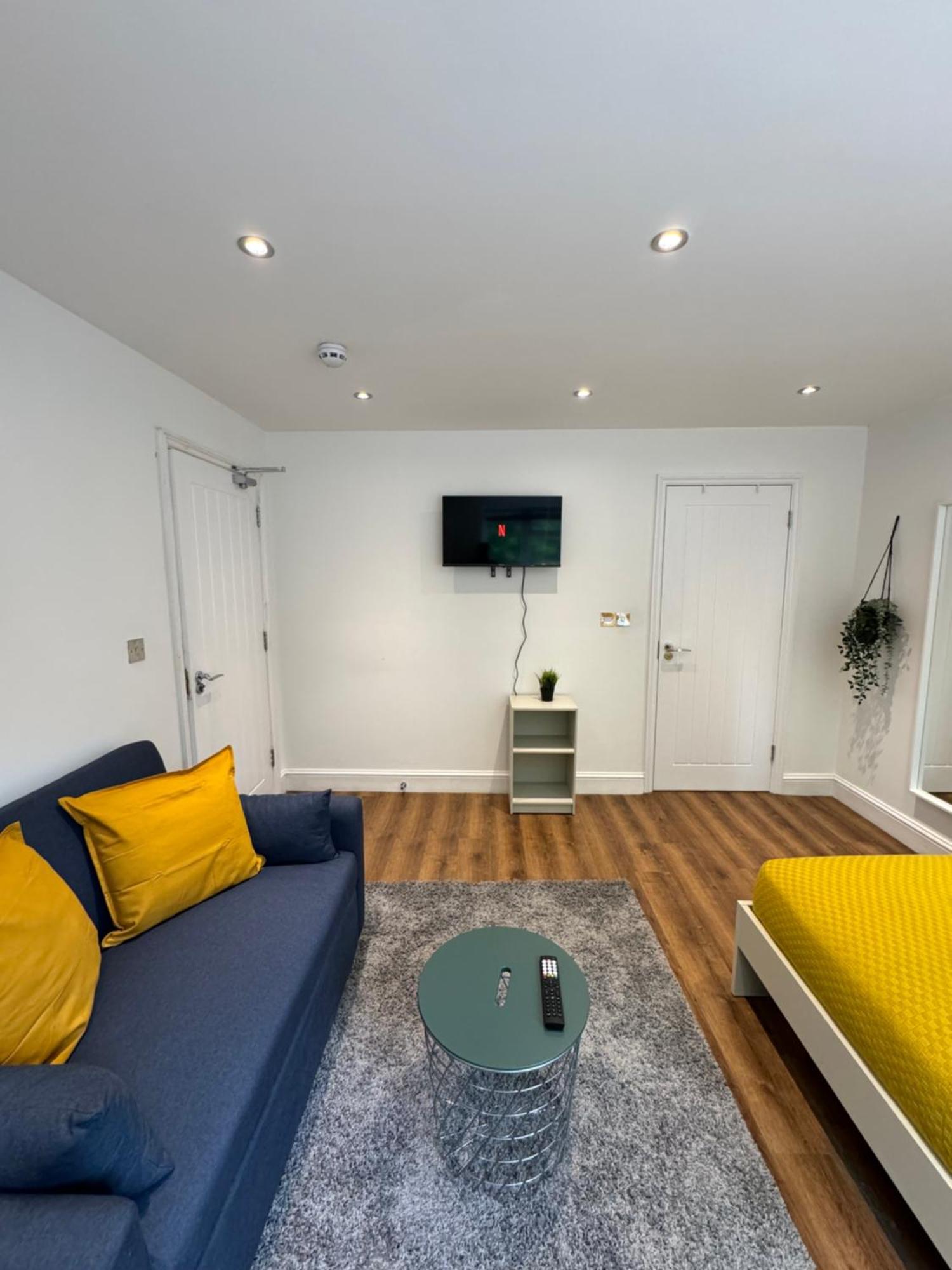En-Suite Bedroom For Up To 4! Sofa Bed - Near Stratford Londres Exterior foto